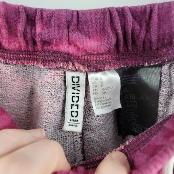 H&M red tie dye shorts pajama lounge comfy small - Picture 3 of 3
